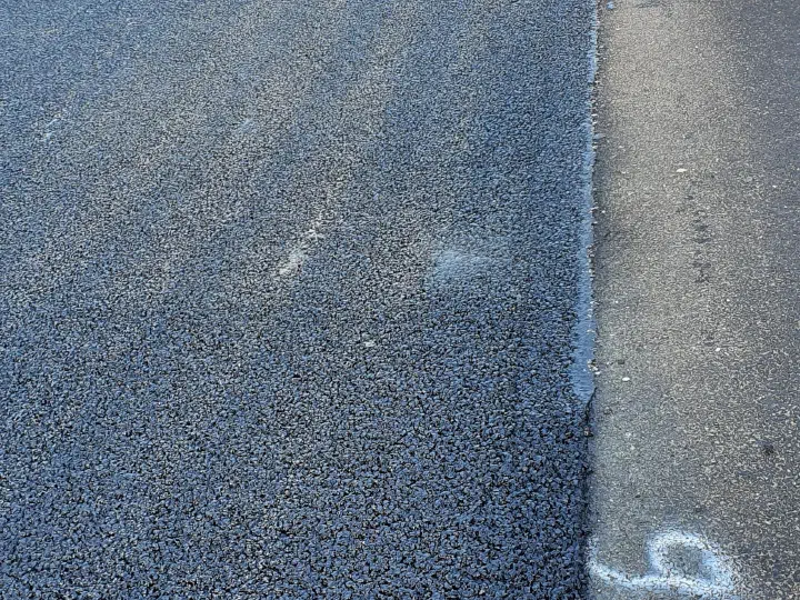 The joint in the context of ongoing compaction work.